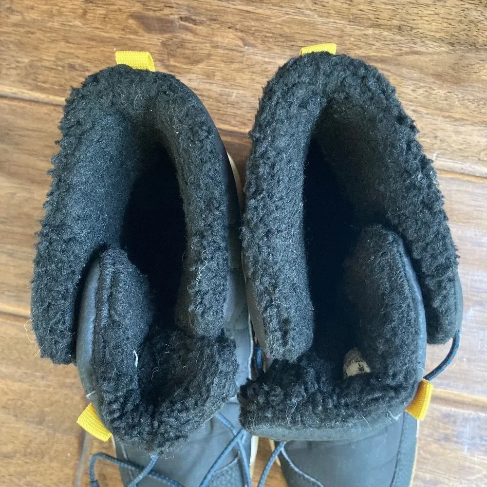 Merrell Snow Quest Waterproof Boot Youth 2 Snow Outdoors Faux Fur Lining
